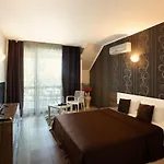 Sunrise Hotel
